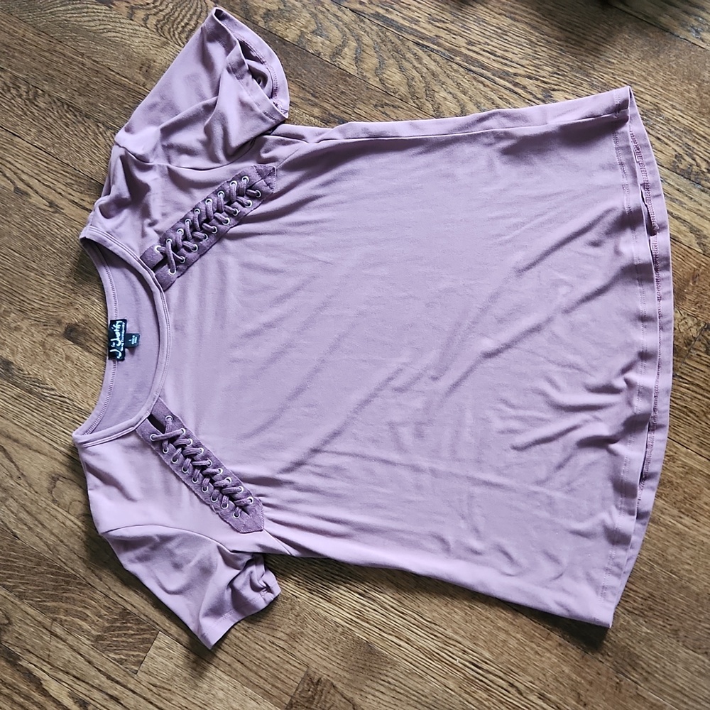 Purple tshirt